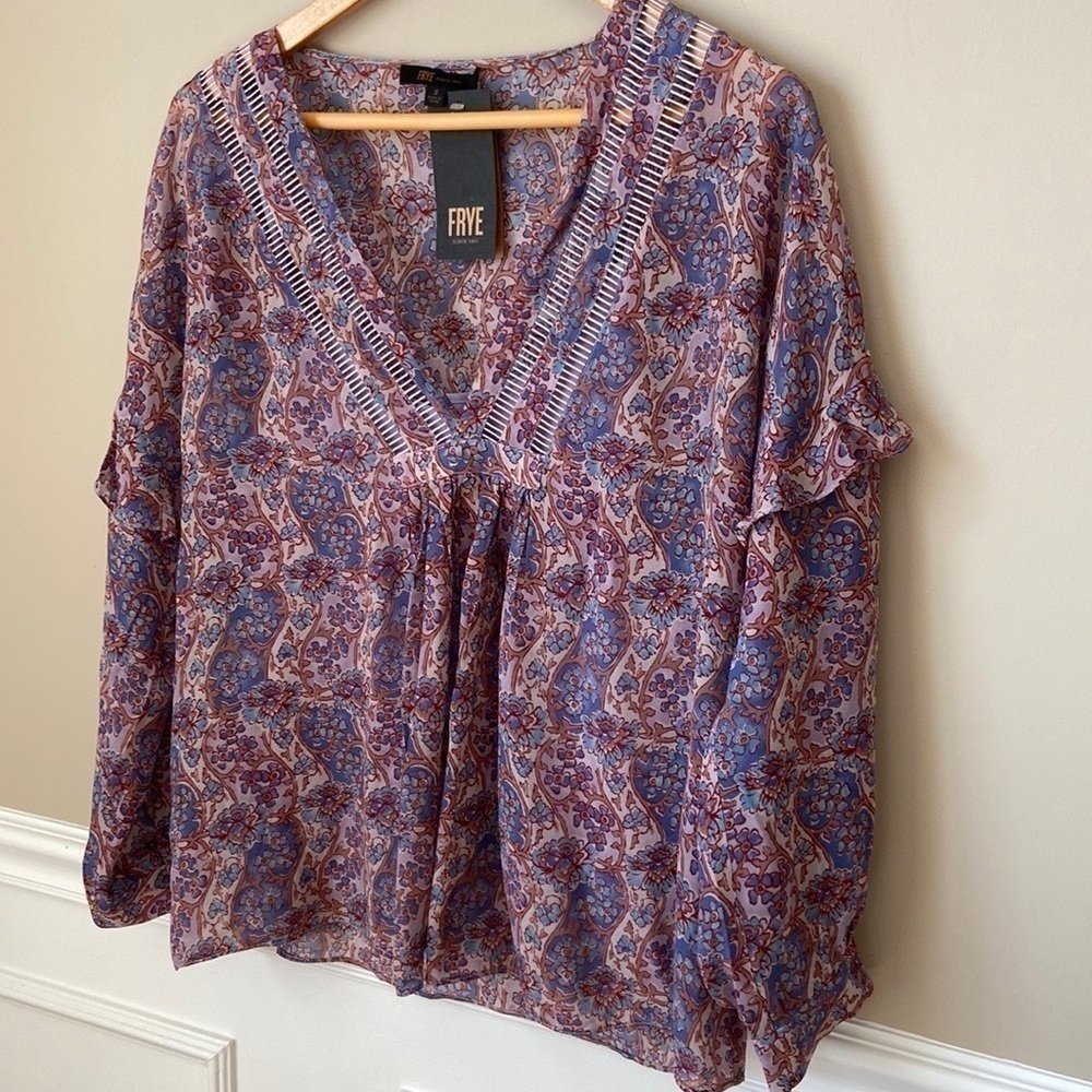 𝅺FRYE NWT Layered Blouse/Camisole- Size Small Boho,‎ Festivals